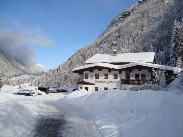 Appartement Gasthaus Falbesoner à Gschnitz Extérieur photo