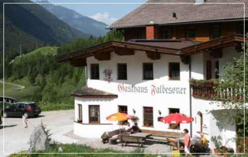 Appartement Gasthaus Falbesoner à Gschnitz Extérieur photo